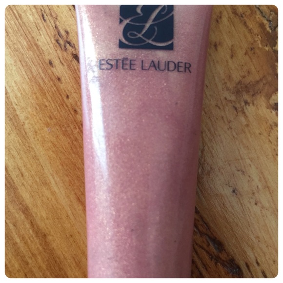 5 for $15! Estée Lauder lip gloss - Picture 3 of 3